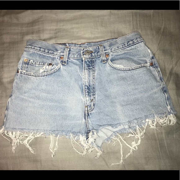 Levi's Pants - Vintage Levi’s cut off denim shorts sz 33